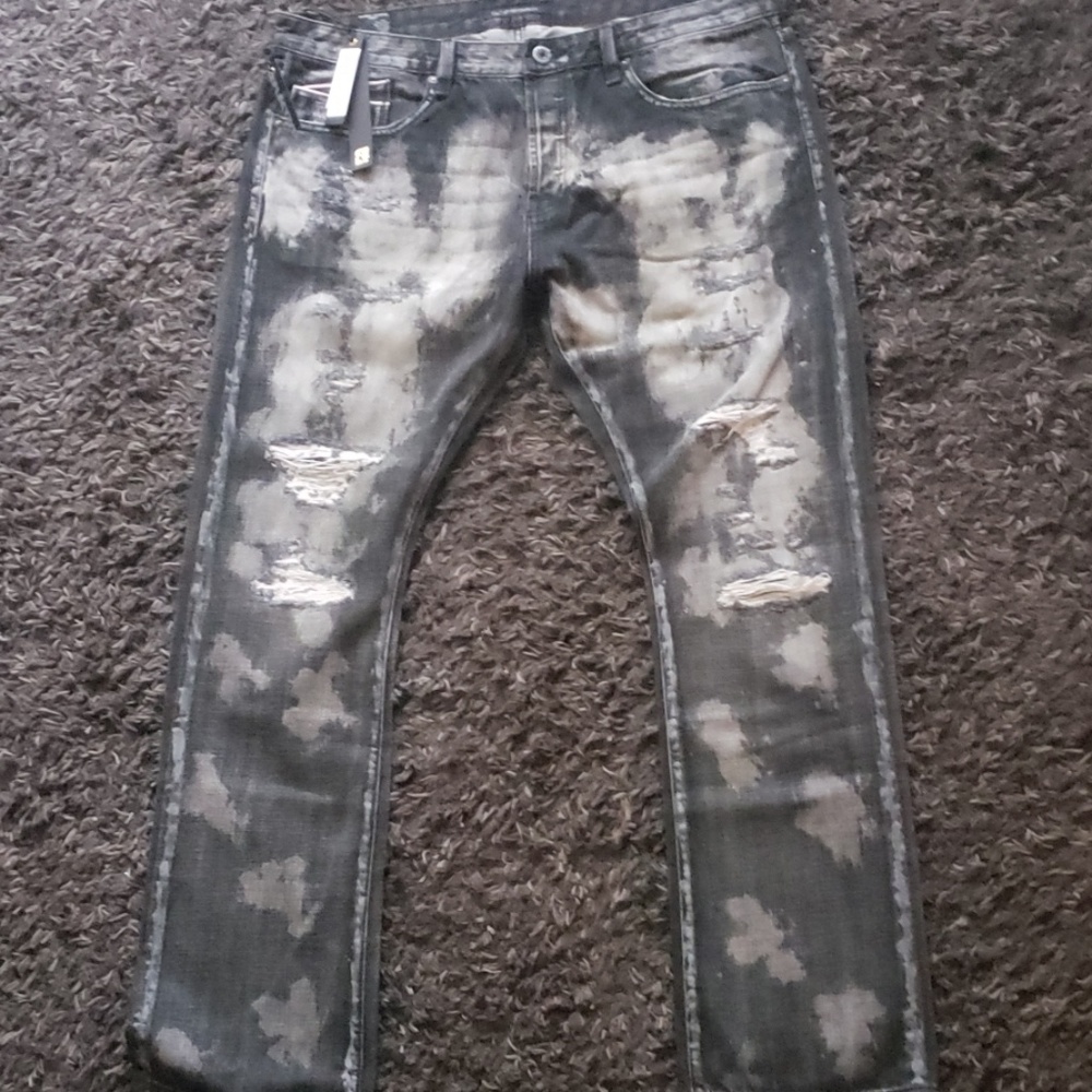 Jeans - Picture 2 of 4